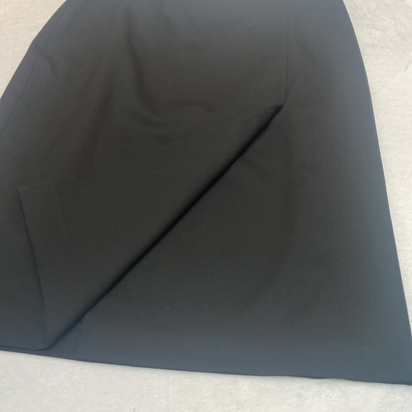 “346” BROOKS BROTHERS Size 8 Basic Black Lined Skirt - Picture 9 of 10